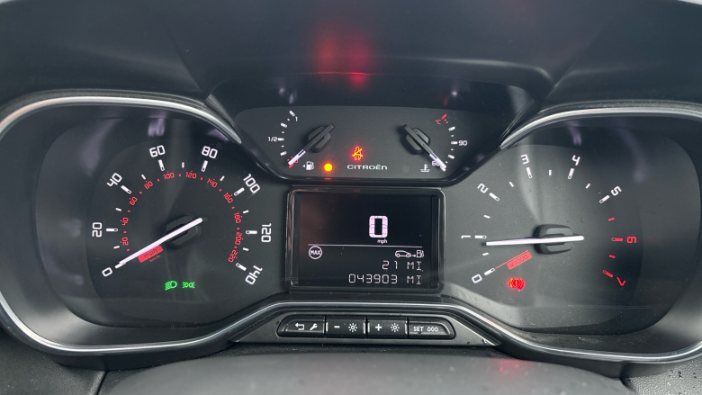 Citroen C3 Aircross 1.2 PureTech 110 Shine Plus 5dr Petrol Hatchback